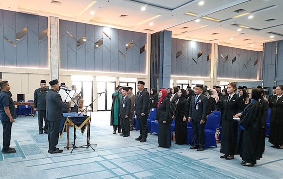 Lantik 24 ASN Lagi, Wawako Markarius Ingatkan Pejabat Jalankan Amanah.
